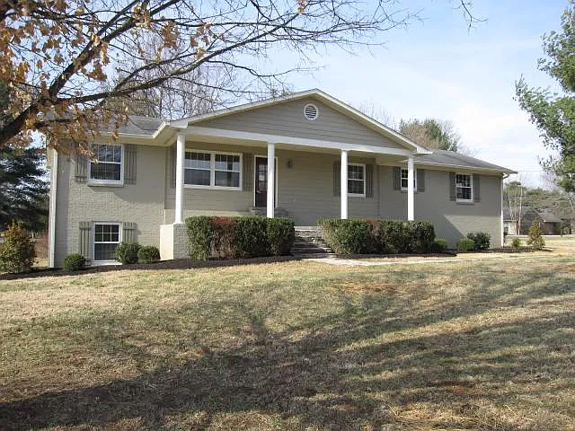 114 Sunnyside Ln