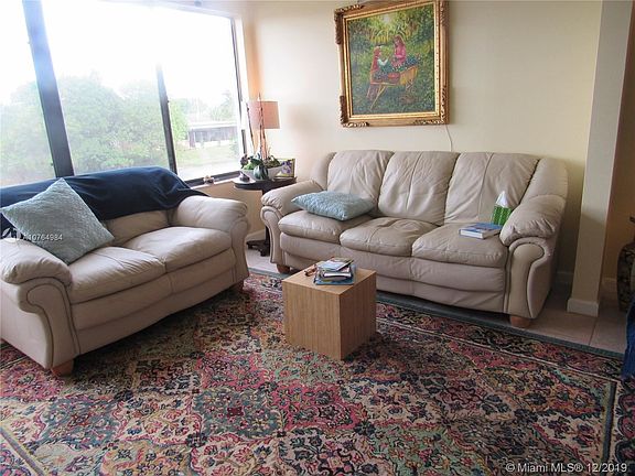 5th image of 9569 N Belfort Cir #204