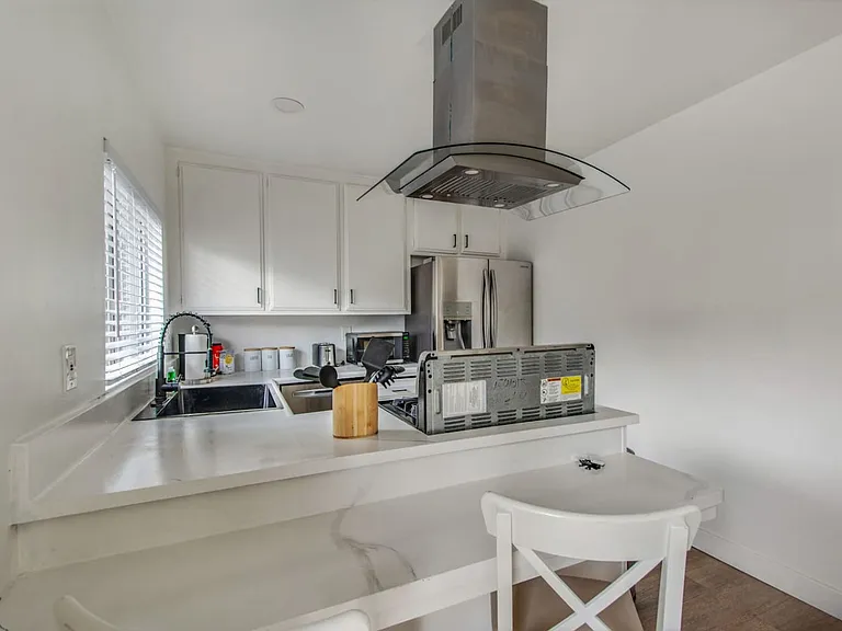 3720 S Marine St #3 — Photo 14