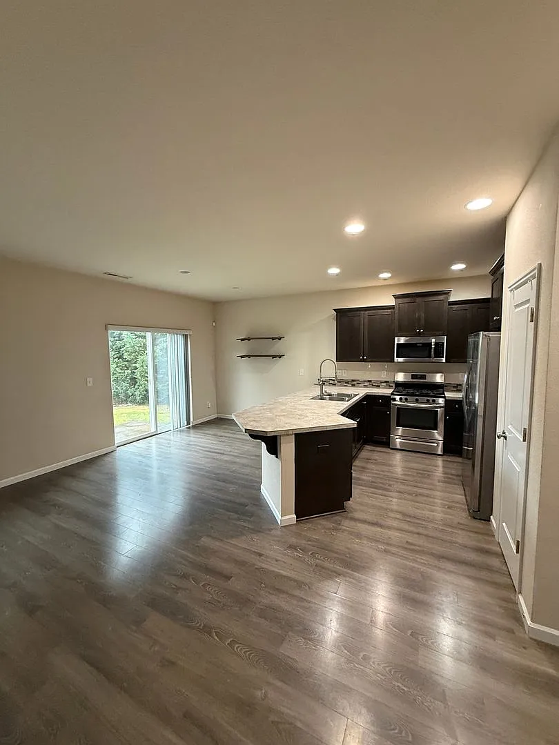 4 bedroom ready.... — Photo 4