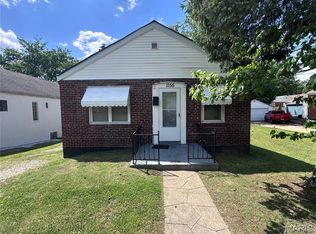 1155 Watts Ave, Saint Louis, MO 63130