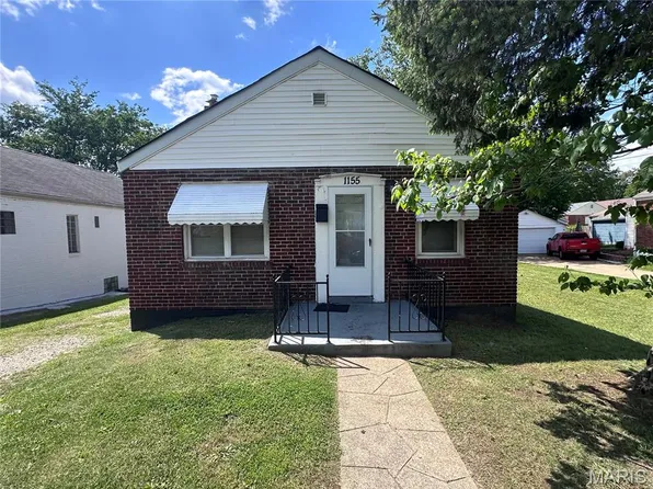 1155 Watts Ave, Saint Louis, MO 63130