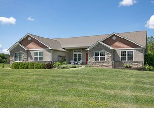 5449 Painted Acres Dr, Cedar Hill, MO 63016