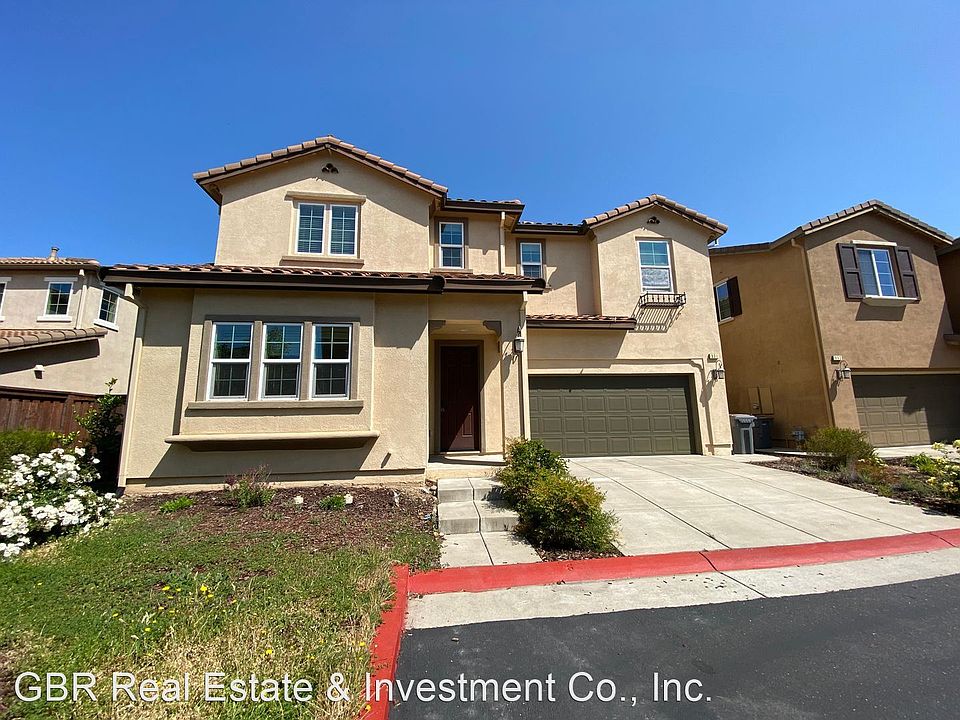1st image of 901 Blossom Rock Ln