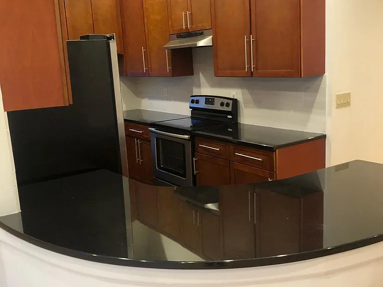 237 Great Neck Rd #4B — Photo 6