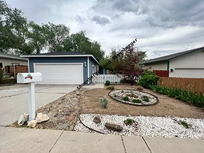 2930 Harding Cir photo 1