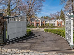 390 Lake Ave, Greenwich, CT 06830