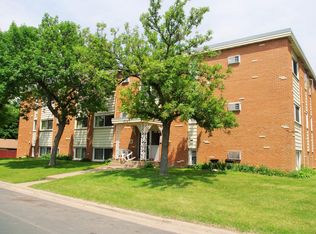 804 6th St NW APT 7, New Brighton, MN 55112