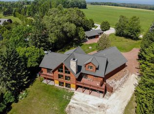 1941 Taube Rd, Sturgeon Bay, WI 54235