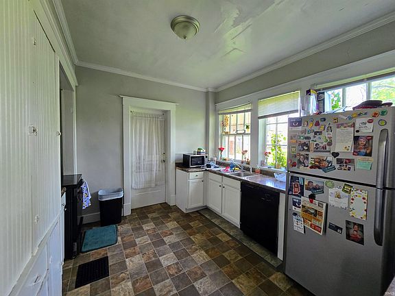 4th image of 1526 S Burlington Dr #1