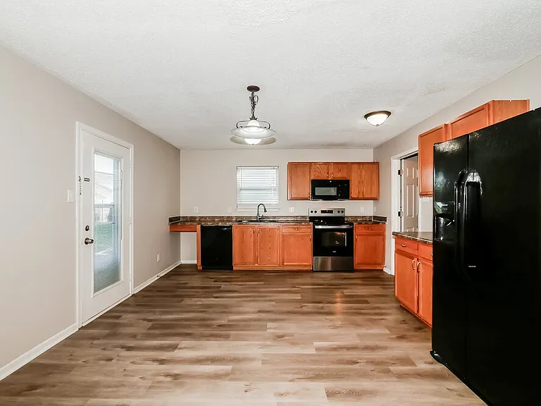 13323 N Brick Chapel Dr — Photo 9
