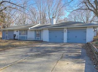 7111 Ralston Ave, Raytown, MO 64133