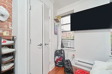 Rented by Living New York