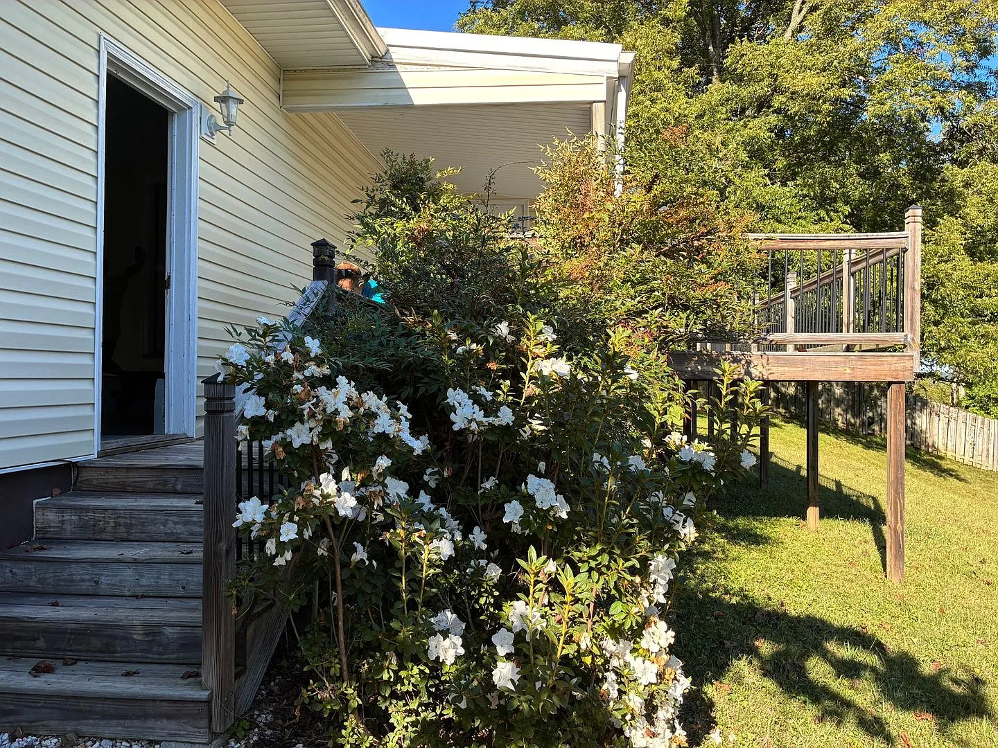 Want a nice place that's family ready? Schedule your viewing today. — Photo 2