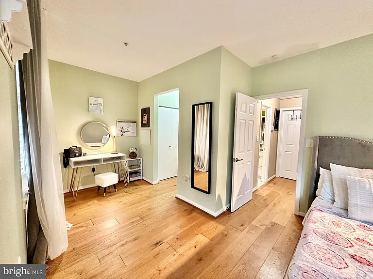 301 S Reynolds St #206 — Photo 14