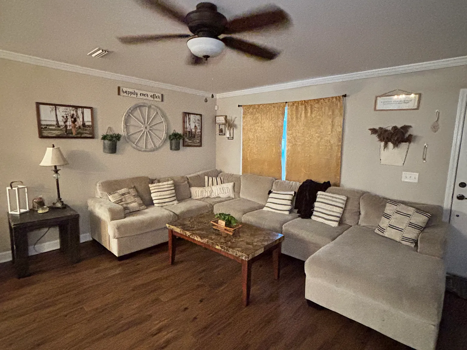 4 bed, 1316 sqft, $1,650 — Photo 2