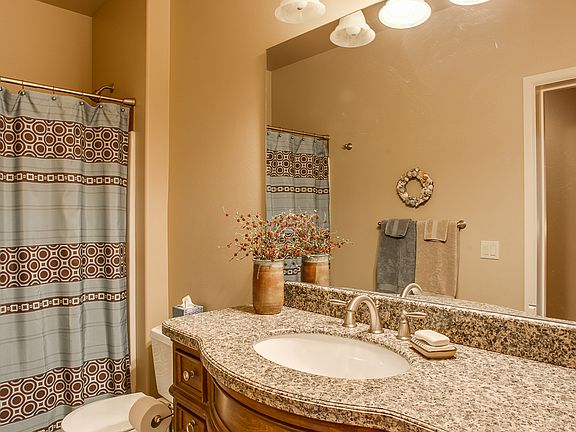 5th image of 113 E Raymond St #3C