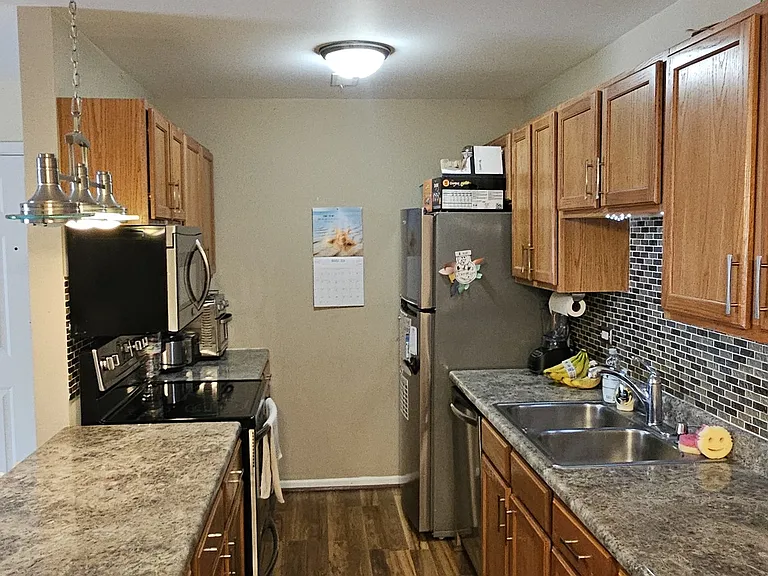 893 Golf Course Rd #8 — Photo 6