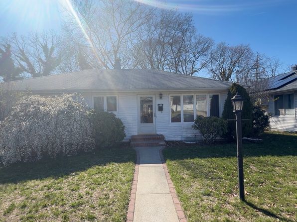 328 Glen Rd
