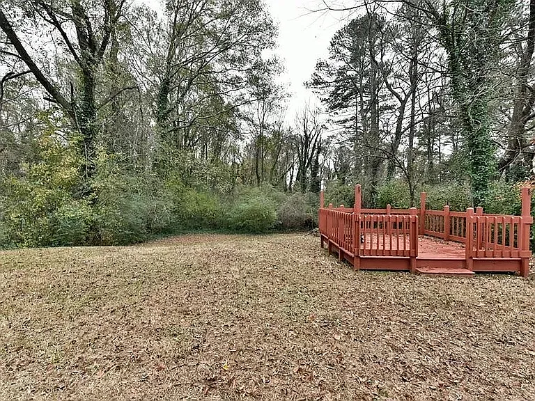 1913 Camellia Dr — Photo 18