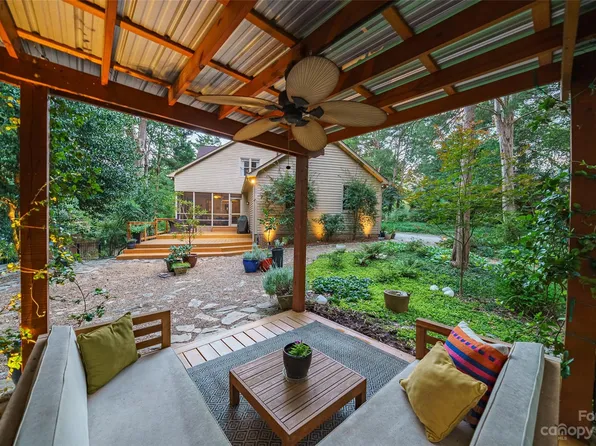 3032 Lauren Glen Rd, Charlotte, NC 28226