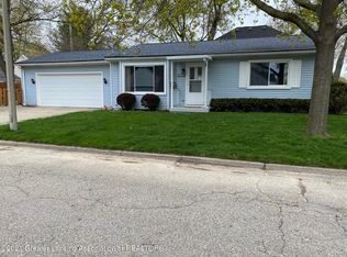 1213 Pacific Ave, Lansing, MI 48910