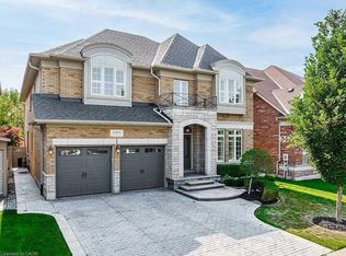 2384 Rock Point Dr, Oakville, ON L6H7V3