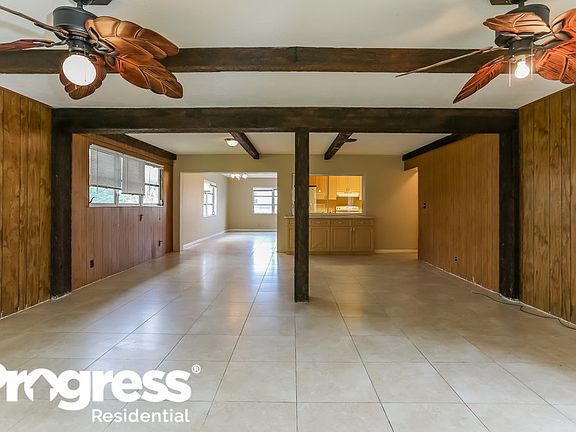 5th image of 12083 Dolphin Dr