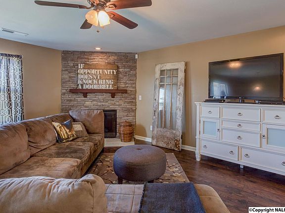 4th image of 252 Bermuda Lakes Dr