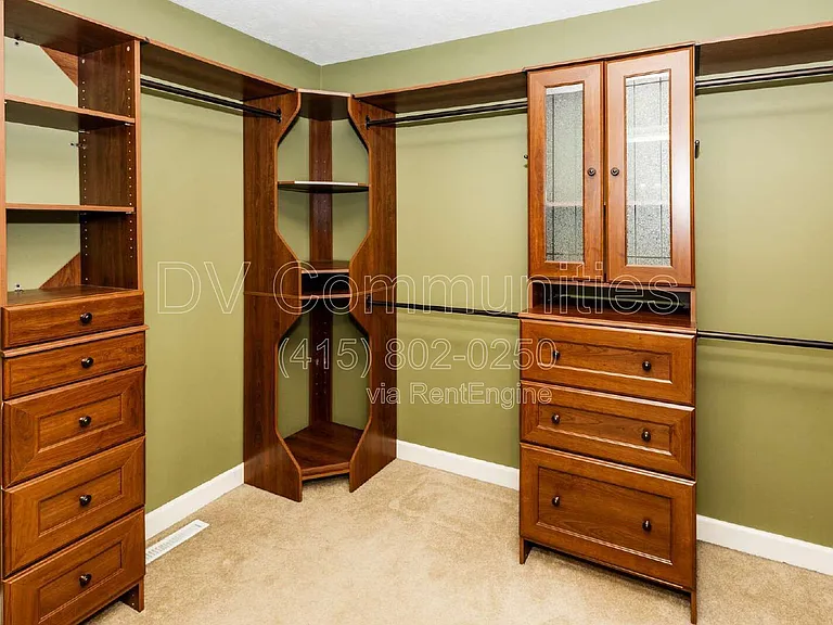 8240 Talbot Cir — Photo 33