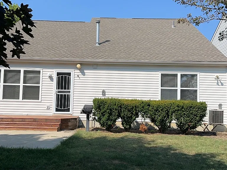 5957 Blaverly Dr — Photo 13