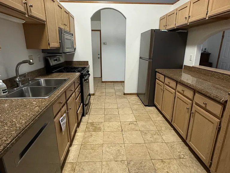 460 Palmetto Dr — Photo 4