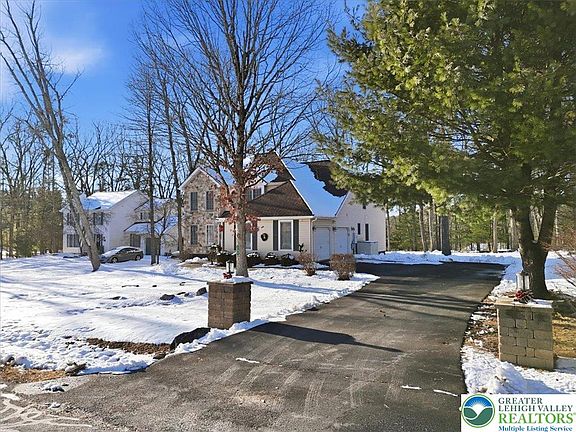4th image of 161 Escoll Dr