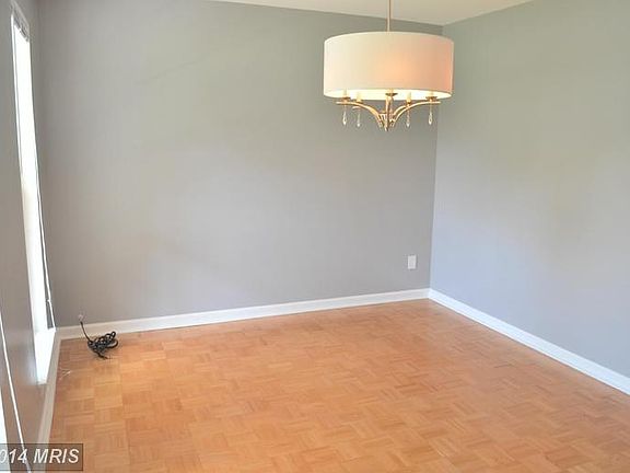2nd image of 11701 Camelot Way