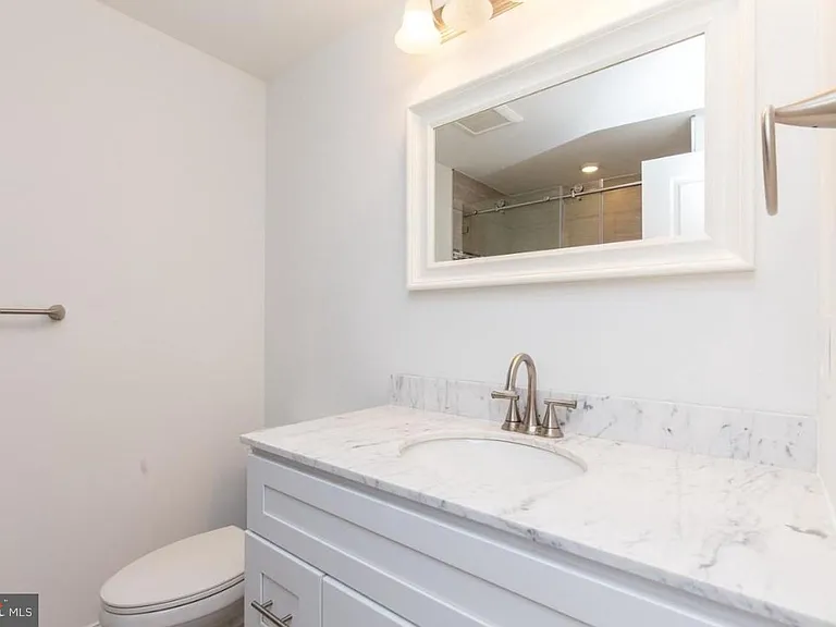 4215 Manayunk Ave #D — Photo 12