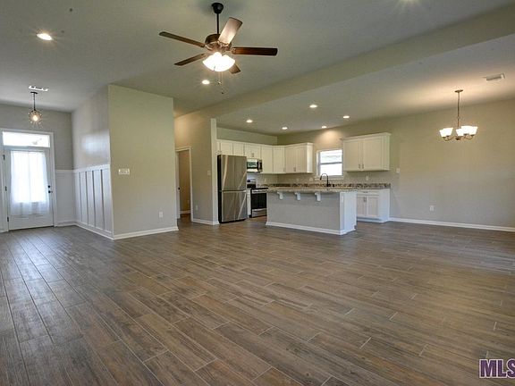 5th image of 11553 Regal St