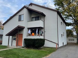 105 S Oak Ave, Endicott, NY 13760