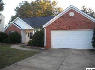 9926 Avensong Crossing Dr, Charlotte, NC 28215