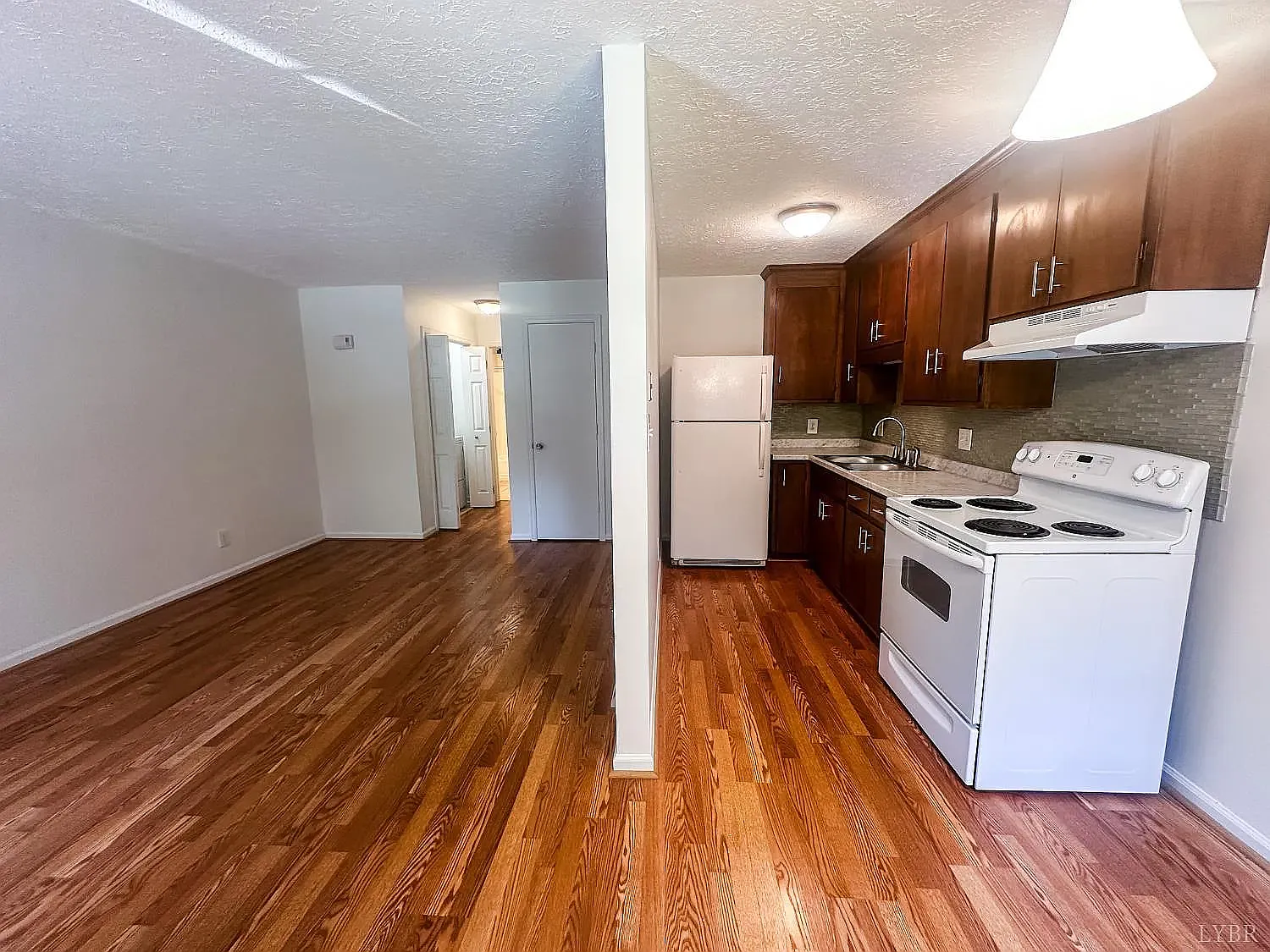 1 bed, 576 sqft, $950 — Photo 4