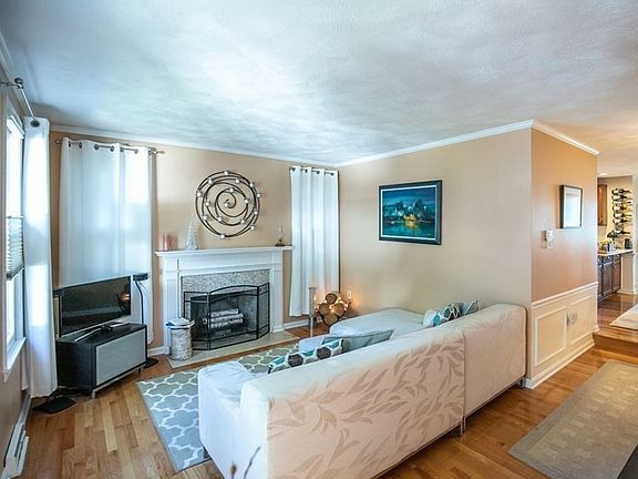 3rd image of 246 Wellman Ave #246