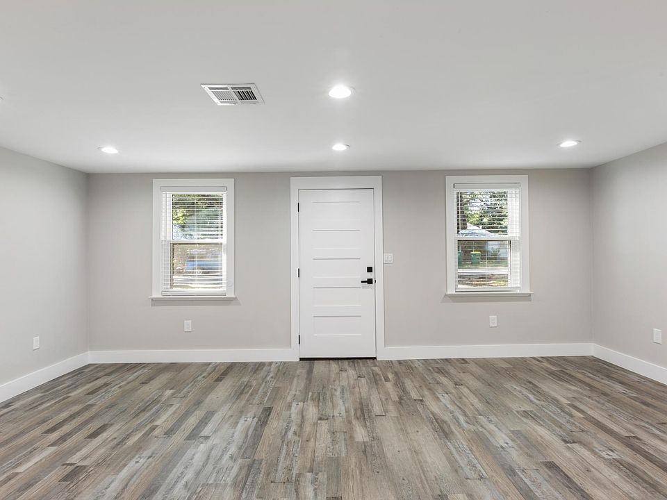 Family room in 3/2
