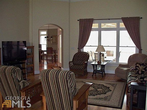 5th image of 147 Nuckolls Ln