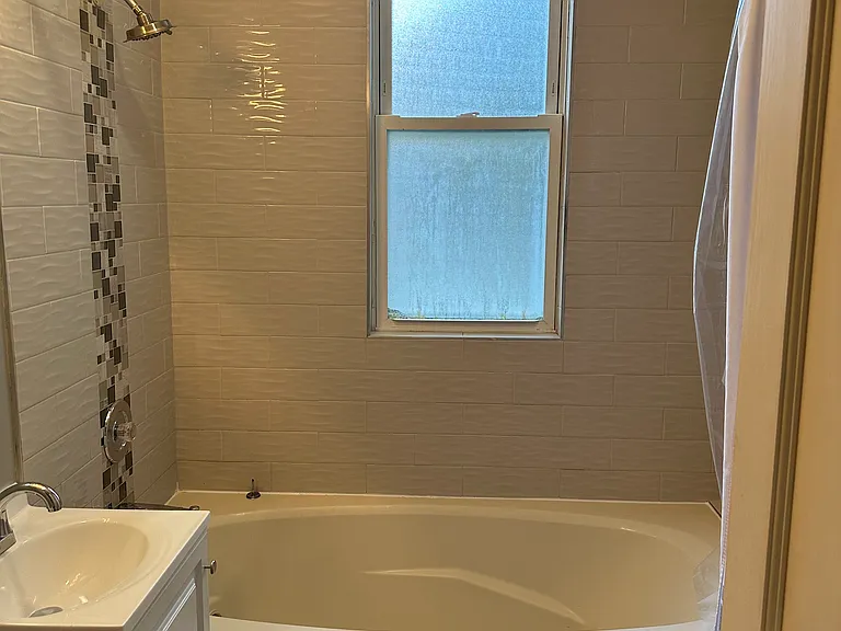 5638 W Higgins Ave #1 — Photo 6