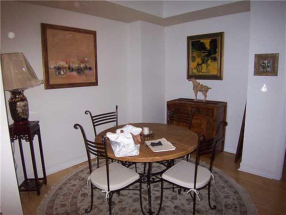 4th image of 3001 NE 185th St APT 128