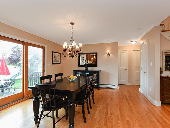 5th image of 22 Leewater Ave