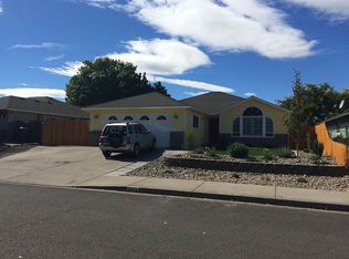 2124 Happy Valley Dr, Medford, OR 97501
