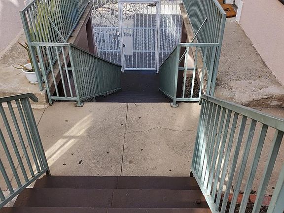 5th image of 240 S Coronado St #14