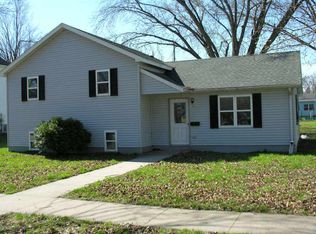 1026 Walnut St, Osage, IA 50461
