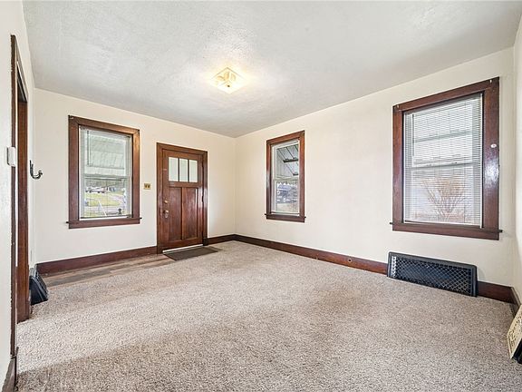3rd image of 145 Latimer Ave