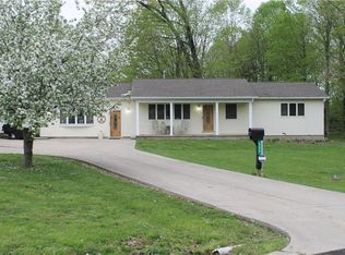 6399 Bonnie Ave, Paris, IL 61944